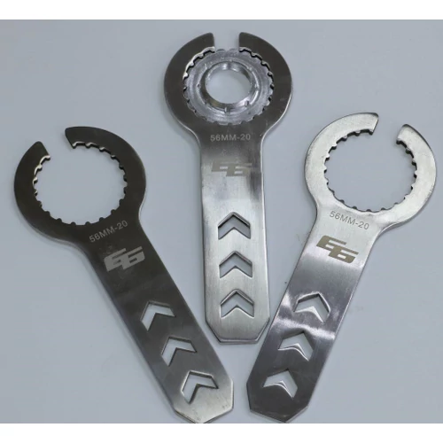 Dualtron koronás anya szerszám - régi